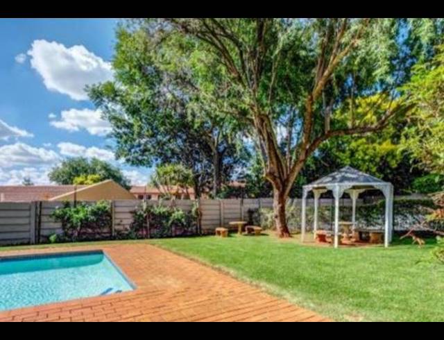 2 BEDROOM TOWNHOUSE FOR SALE IN FAIRLAND